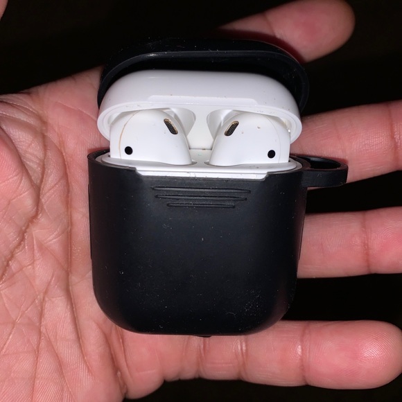 Apple AirPods 2nd Generation